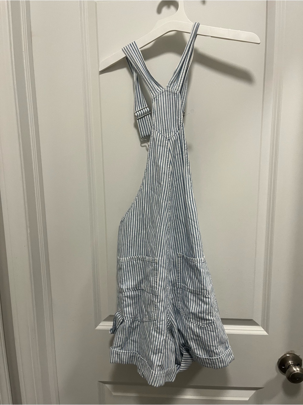 Lucky Brand Blue White Pin Stripes Overall Shorts Xs NWT- See Pics For Spots - Picture 6 of 7